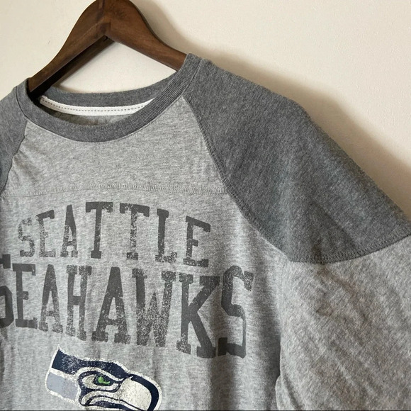 NFL Seattle Seahawks Crewneck Shirt 100% Cotton Size Medium Mens - Picture 3 of 9